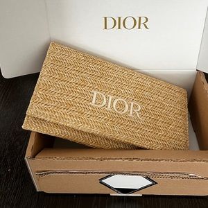 New Dior Raffia cosmetics pouch